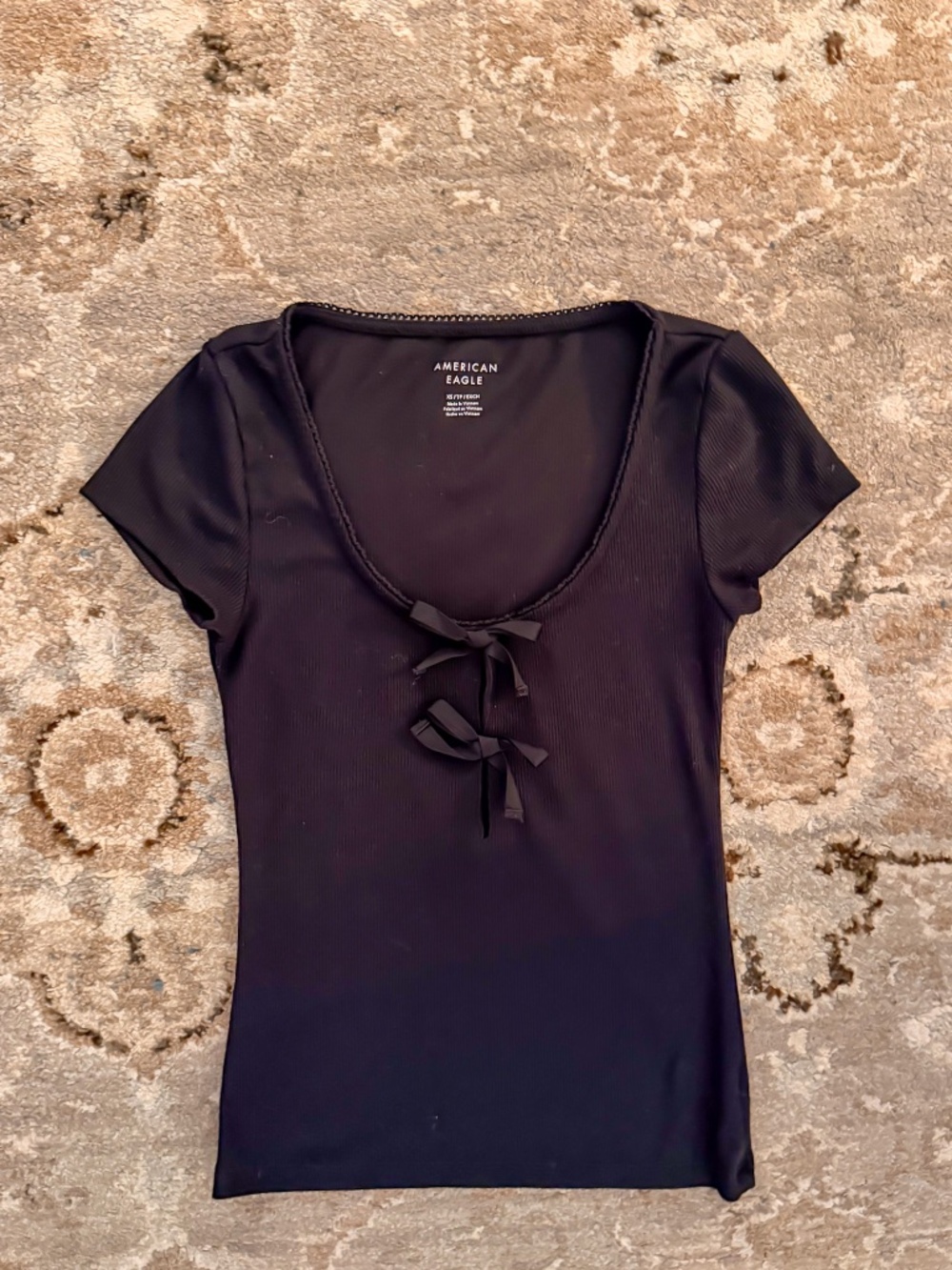 American Eagle Black Tee with Satin Bow Detail Size XS